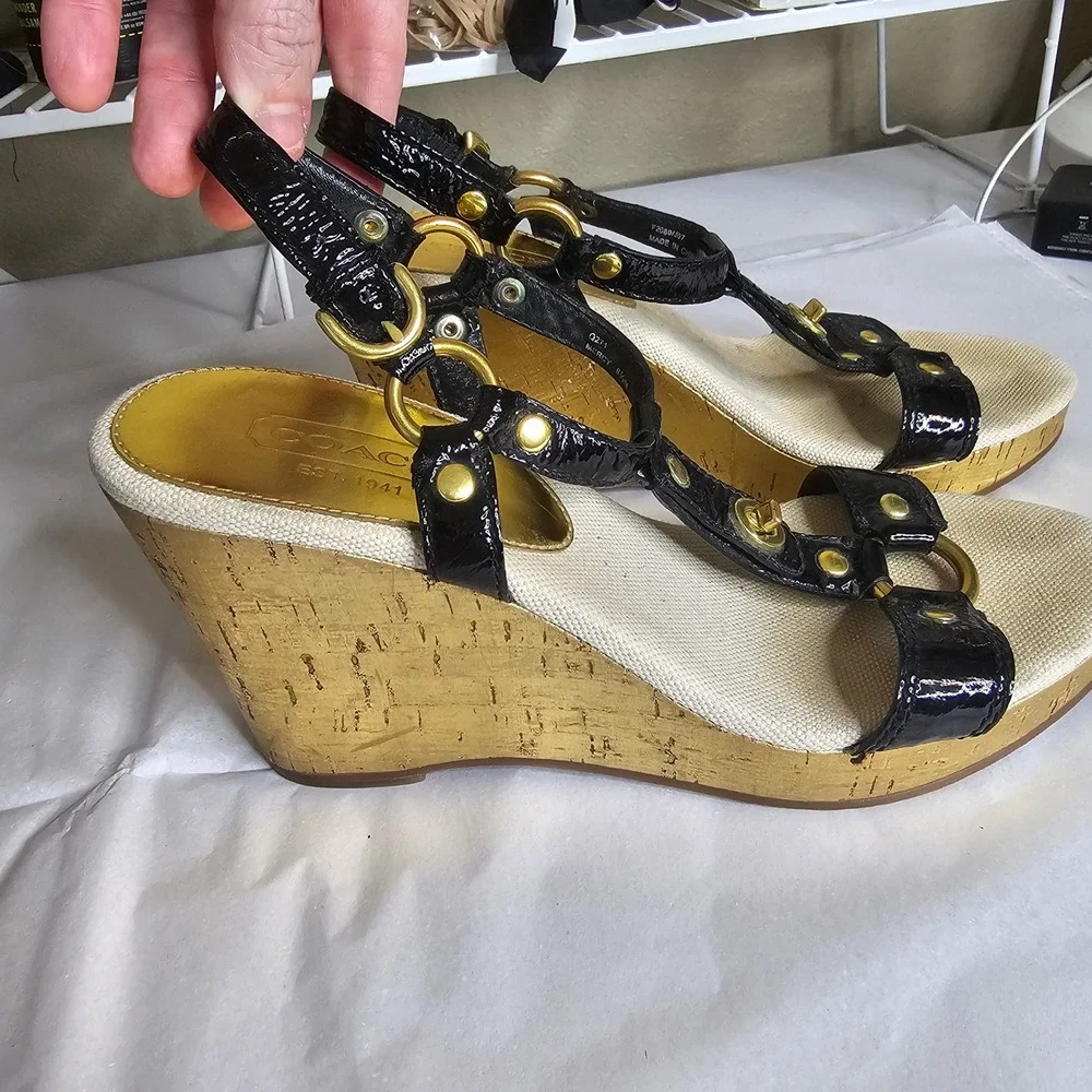 Coach Mercy Black Patent Leather Gold Metallic Cork Wedge Sandals Womens 8.5